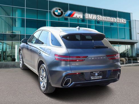 Used 2023 Genesis GV70 2.5T w/ Select Package image 6