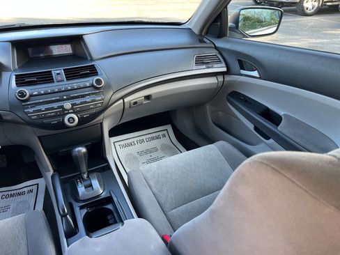 Used 2009 Honda Accord LX image 22