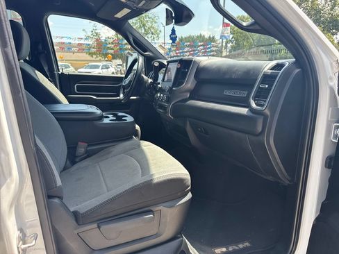Used 2024 RAM 2500 Big Horn AWD/4WD image 20