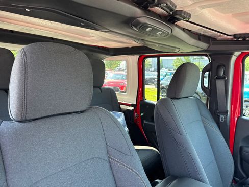 New 2025 Jeep Wrangler Sport w/ Convenience Group image 14
