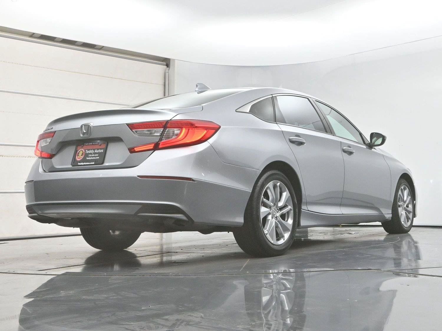 Used 2019 Honda Accord LX image 12
