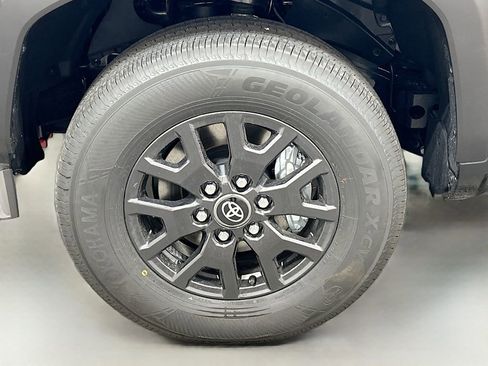 New 2026 Toyota 4Runner SR5 image 8