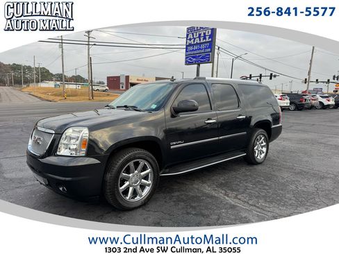 Used 2011 GMC Yukon XL Denali image 1