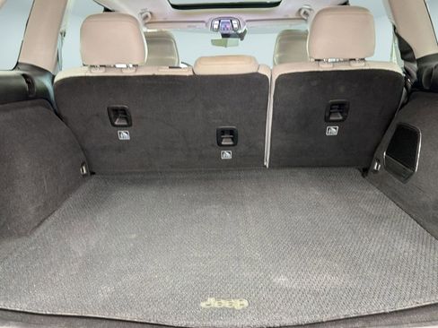 Used 2022 Jeep Grand Cherokee Summit w/ Advanced Protech Group IV image 32