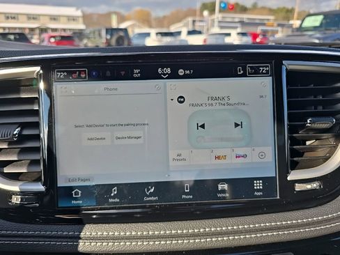 New 2026 Chrysler Pacifica Select image 28