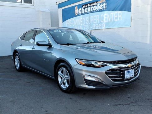Used 2024 Chevrolet Malibu LT FWD image 1