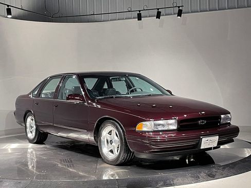Used 1995 Chevrolet Impala SS image 86