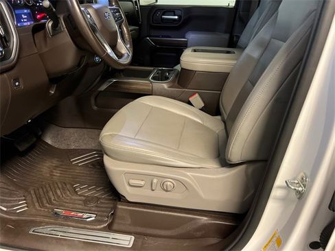 Used 2020 Chevrolet Silverado 1500 RST image 6