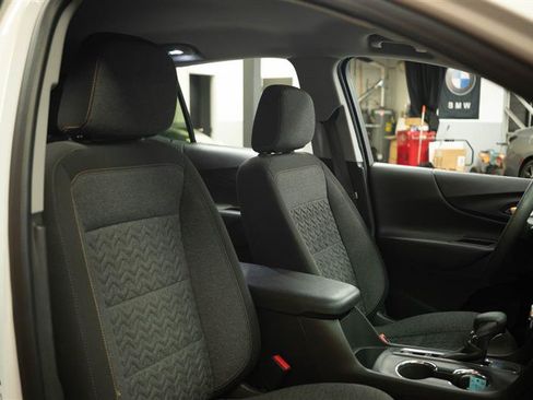 Used 2023 Chevrolet Equinox LT FWD image 15