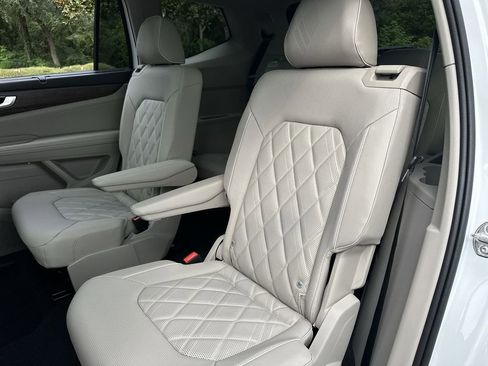 New 2026 Volkswagen Atlas SEL Premium R-Line image 23