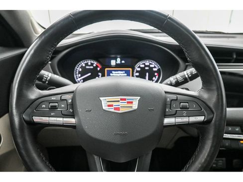 Used 2023 Cadillac XT4 Premium Luxury AWD/4WD image 14