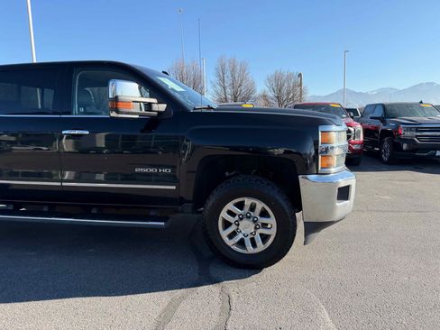 Used 2015 Chevrolet Silverado 2500 LTZ w/ LTZ Plus Package image 10