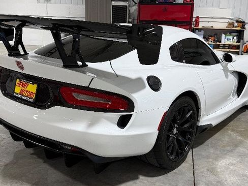 Used 2017 Dodge Viper ACR w/ Extreme Aero Package image 3