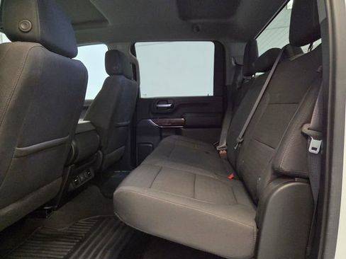 Used 2022 GMC Sierra 2500 SLE w/ SLE Value Package; AWD/4WD image 12