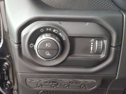 New 2025 Jeep Gladiator Rubicon image 24