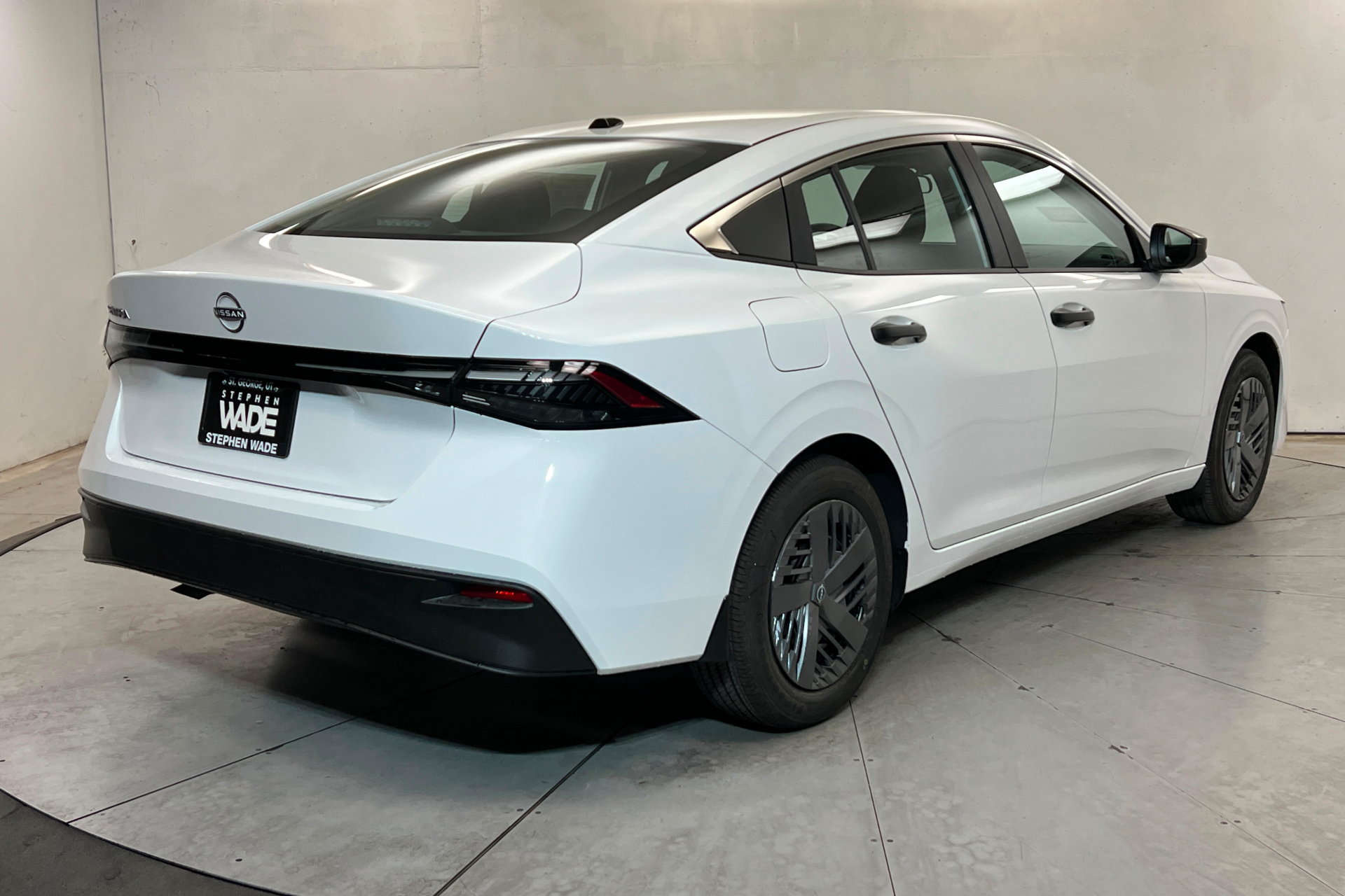 New 2027 Nissan Sentra S w/ Floor Mat Package FWD image 5