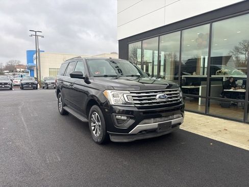 Used 2019 Ford Expedition XLT image 1