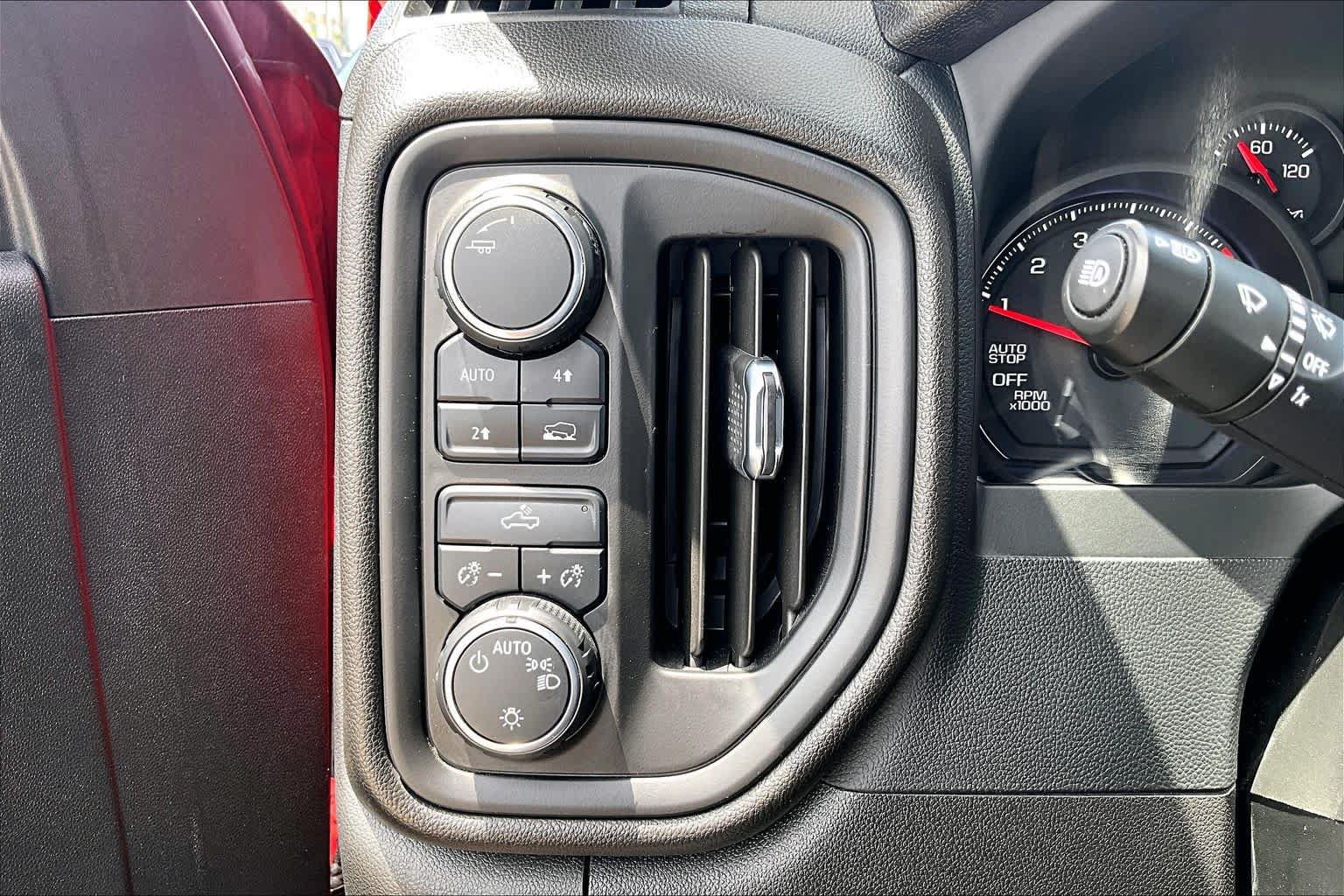 Used 2024 Chevrolet Silverado 1500 Custom AWD/4WD image 36
