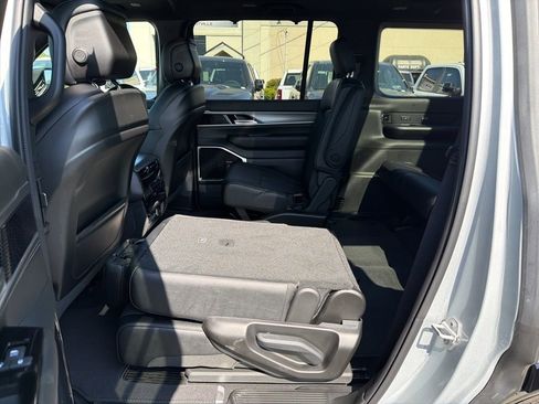 New 2026 Jeep Grand Wagoneer Limited AWD/4WD image 28