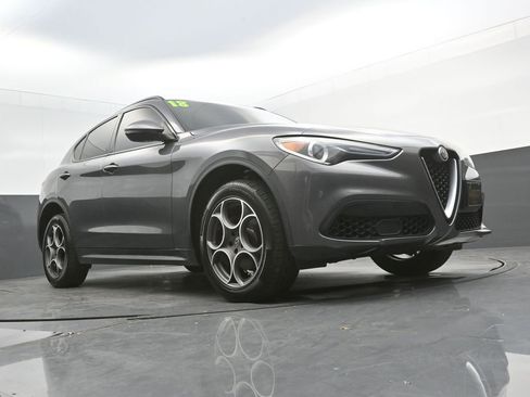 Used 2018 Alfa Romeo Stelvio Sport w/ Quick Order Package 22J Sport image 40