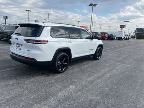 New 2025 Jeep Grand Cherokee L Limited w/ Black Appearance Package image 6