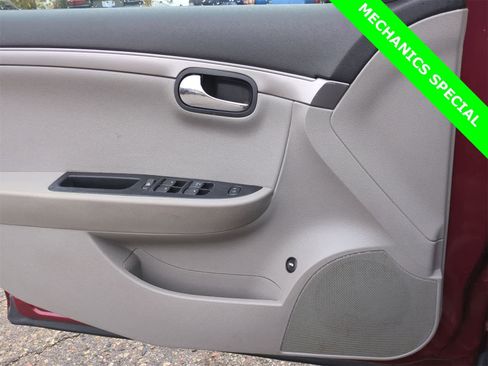 Used 2008 Saturn Aura XE w/ Premium Trim Package image 30