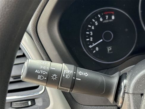Used 2018 Honda HR-V EX image 21