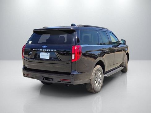 New 2026 Ford Expedition Active AWD/4WD image 4