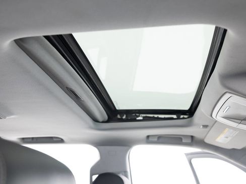 Used 2014 GMC Sierra 1500 SLT w/ SLT Crew Cab Value Package image 35