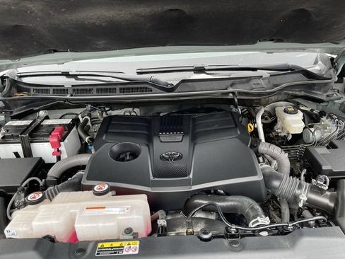 Used 2022 Toyota Tundra SR5 w/ TRD Sport Package image 11