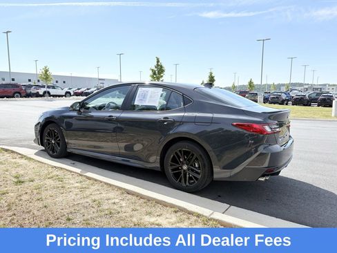 Used 2025 Toyota Camry SE w/ Convenience Package AWD/4WD image 5