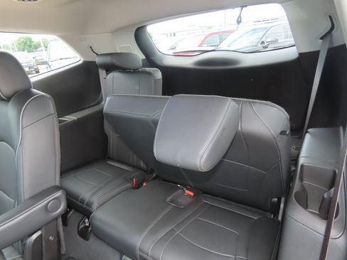 Used 2021 Buick Enclave Avenir w/ Avenir Technology Package FWD image 22