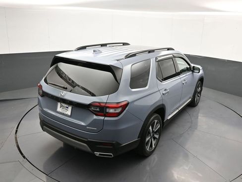 Certified 2024 Honda Pilot Touring image 77