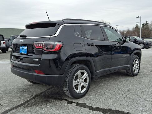 Used 2023 Jeep Compass Latitude w/ Convenience Group image 6