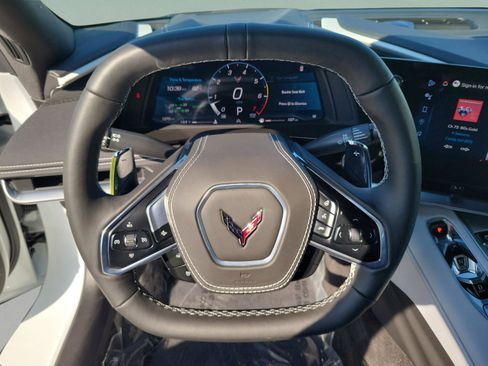 Used 2025 Chevrolet Corvette Stingray Preferred Cpe w/ 2LT image 27