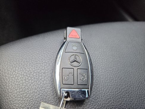 Used 2020 Mercedes-Benz GLA 250 4MATIC image 37