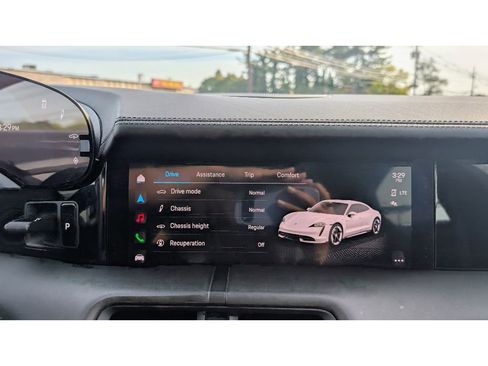 Used 2020 Porsche Taycan 4S image 27