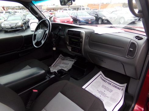 Used 2005 Ford Ranger XLT image 14