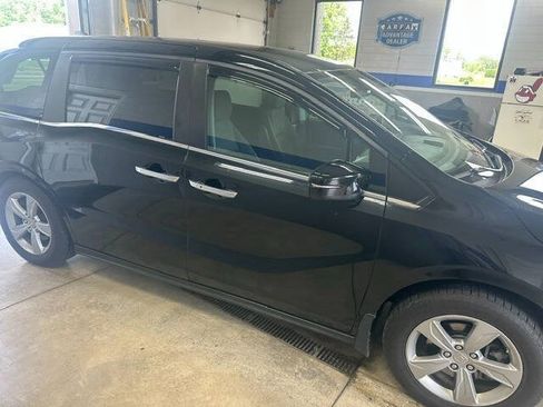 Used 2018 Honda Odyssey EX image 8