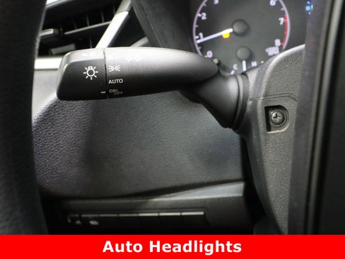 Used 2024 Toyota Corolla LE image 22