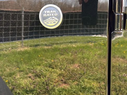 Used 2012 Jeep Wrangler Unlimited Sport image 31