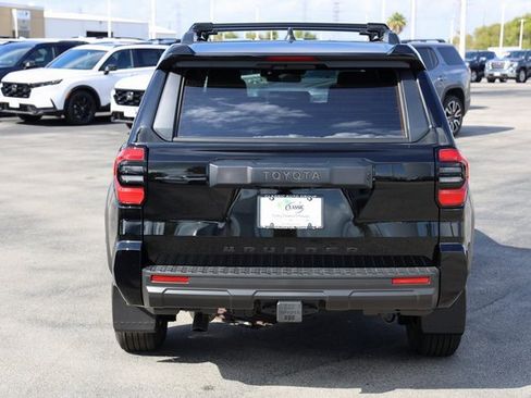 New 2025 Toyota 4Runner SR5 image 7