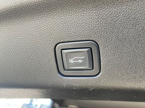 Used 2023 Chevrolet Tahoe RST image 29