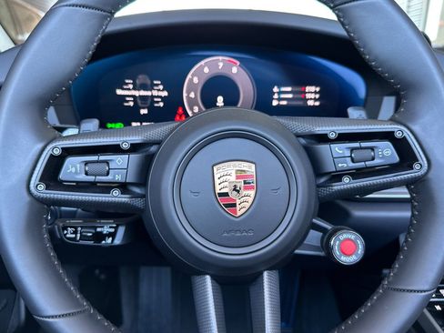 Used 2025 Porsche 911 Carrera S RWD image 30