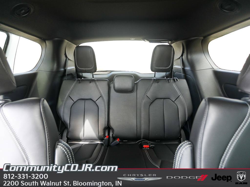New 2026 Chrysler Voyager LX FWD image 19