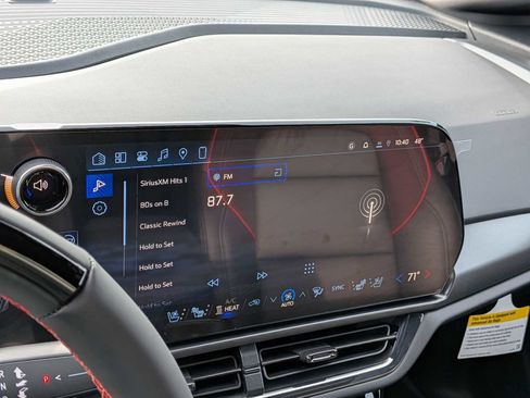 New 2026 Chevrolet Equinox EV RS image 30