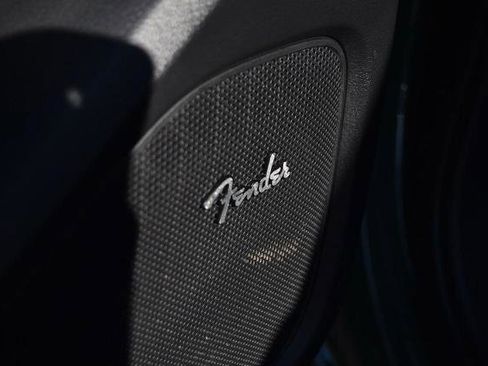 Certified 2024 Nissan Frontier SL image 11