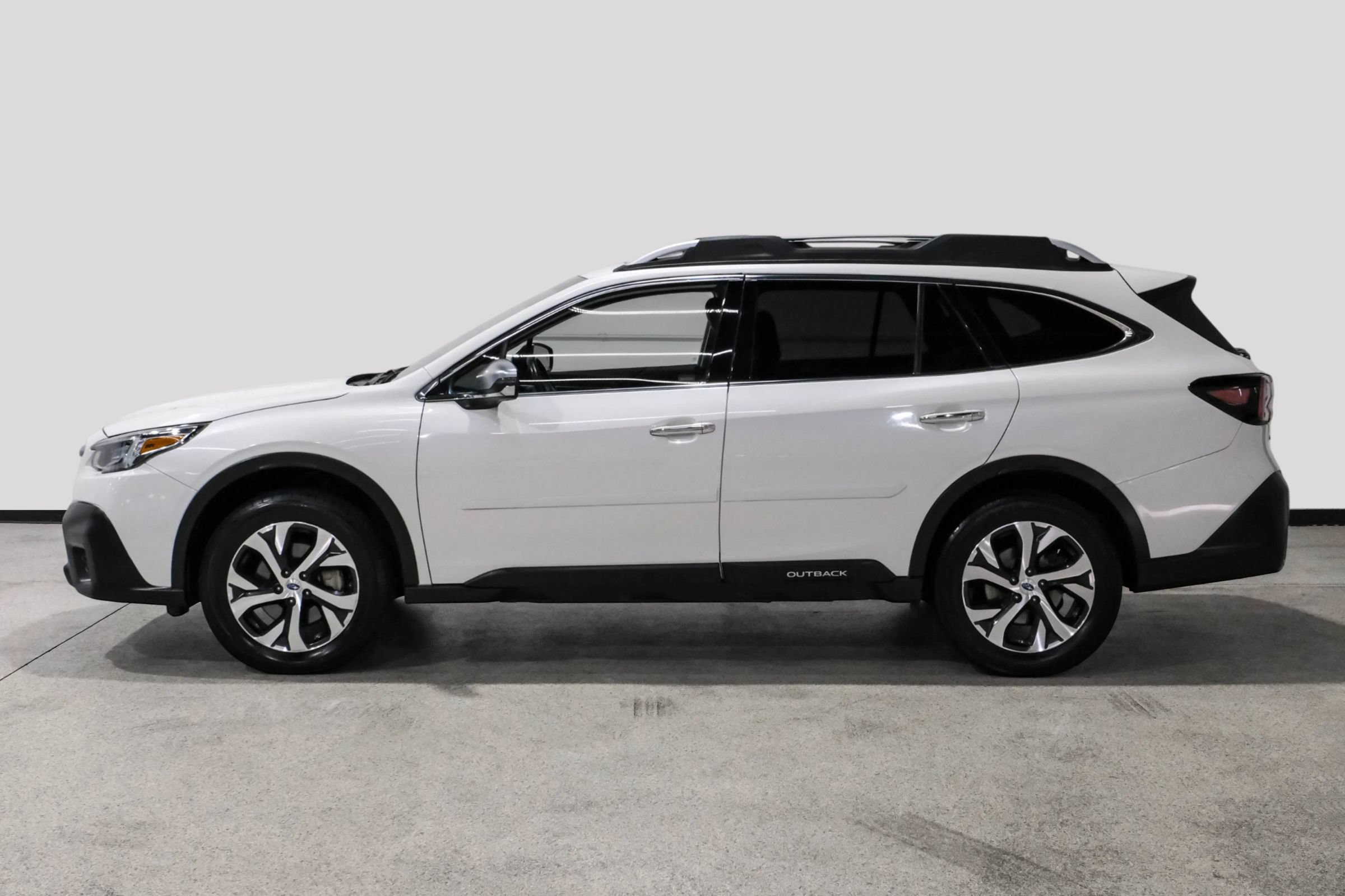 Used 2021 Subaru Outback Touring XT AWD/4WD image 9
