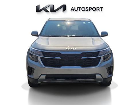 Certified 2026 Kia Seltos LX FWD image 2