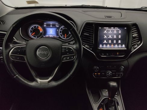 Used 2019 Jeep Cherokee Limited w/ Technology Group FWD image 22